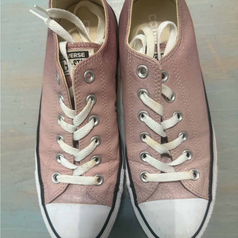Converse Pink Sneakers Classic Low-Top Canvas